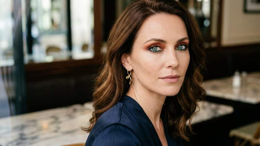 This eye maxxing technique uses the colour wheel to make your eyes pop