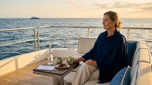 Le yacht Four Seasons I lance une cure longévité de huit jours en pleine mer