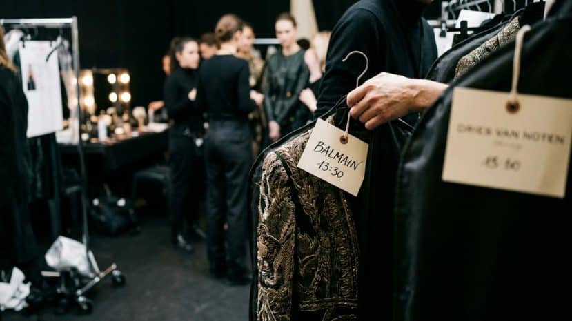 ParisSelectBook - Balmain et Dries Van Noten défilent mercredi 30 septembre à la Fashion Week Paris