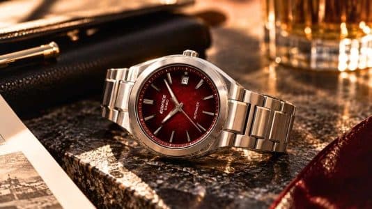 Cette Casio automatique en carbone forgé à 449€ affole déjà les poignets