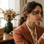 Repéré sur Pinterest, le lace makeup s'impose comme la tendance beauté de l'automne