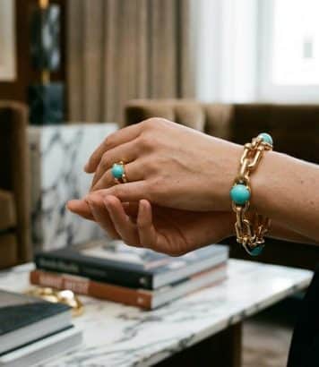 ParisSelectBook - Tiffany & Co. glisse la turquoise dans HardWear pour la première fois