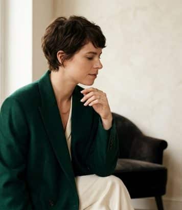 Zendaya, Jessie Buckley, Emma Stone : la coupe pixie détrône le carré cet automne