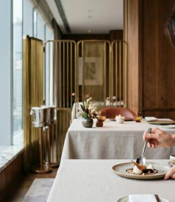 ParisSelectBook - Trois mois après sa réouverture, Mandarin Oriental décroche deux Clés MICHELIN