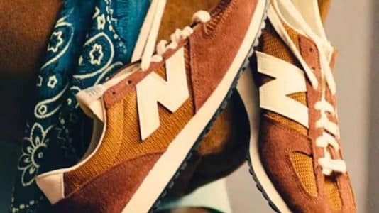 La sneaker Sézane x New Balance 471 revient en version automnale cet octobre