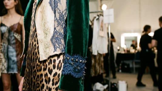 ParisSelectBook - Velours contre soie et punk contre bourgeois, Fendi ose tout