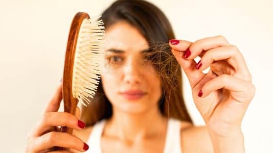 After 50, Luxéol experts warn about this autumn hair loss surge