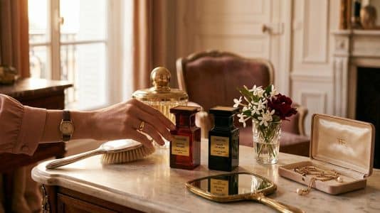 ParisSelectBook - « Il m'évoque plein de souvenirs » : Catherine Zeta-Jones fidèle à ces deux parfums Tom Ford depuis des années
