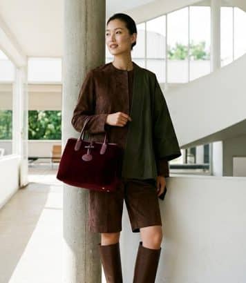 ParisSelectBook - Quatre looks Longchamp construits autour d'un seul sac à la Villa Savoye