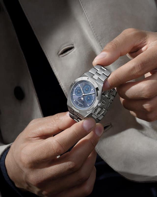 8,1 mm d'épaisseur, un calendrier perpétuel signé Vacheron Constantin