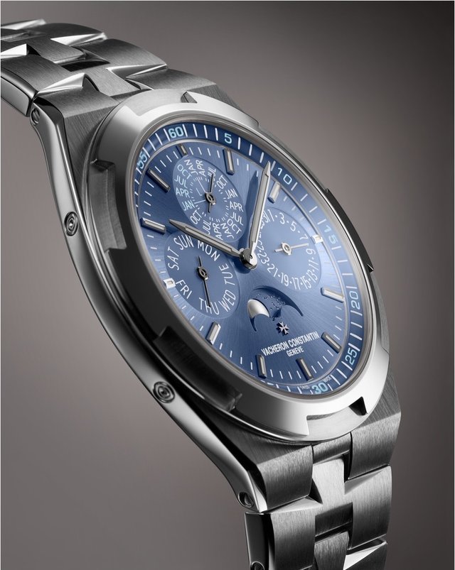 8,1 mm d'épaisseur, un calendrier perpétuel signé Vacheron Constantin