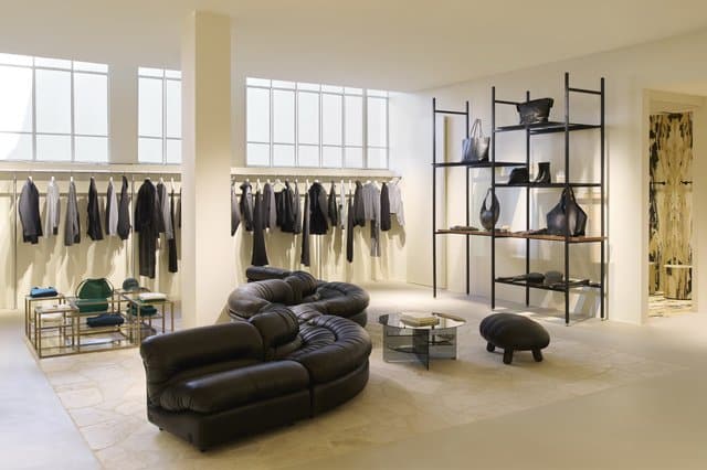 À Milan, The Frankie Shop joue la galerie d'art le jour et l'appartement la nuit