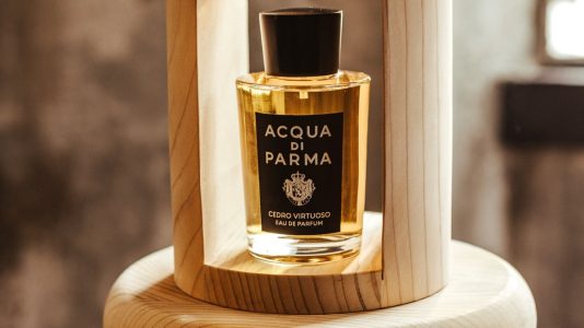 ParisSelectBook - Acqua di Parma célèbre 110 ans avec une co-infusion cèdre et noisette
