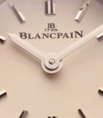 Blancpain loge un mouvement automatique dans 2,9 cm³ pour le poignet féminin