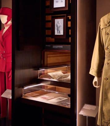 ParisSelectBook - Burberry consacre une expo gratuite à 170 ans de trench-coat