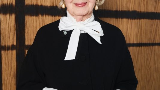 ParisSelectBook - Celia Birtwell déconstruit le tartan iconique de Burberry