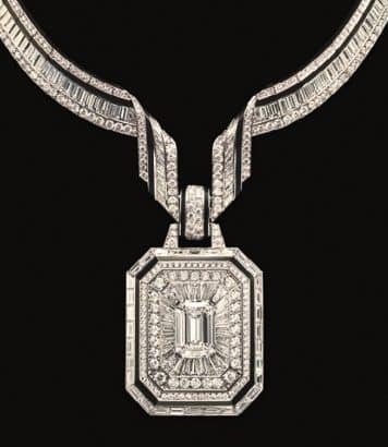Céline Dion porte le collier Boucheron né Place Vendôme