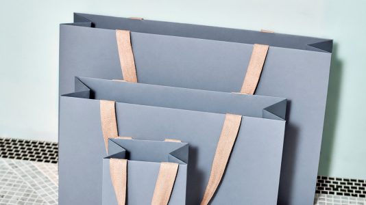 ParisSelectBook - Claudie Pierlot adopte le bleu zinc des toits comme couleur signature