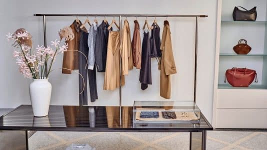 ParisSelectBook - Claudie Pierlot réinvente sa boutique des Francs-Bourgeois en lieu de vie