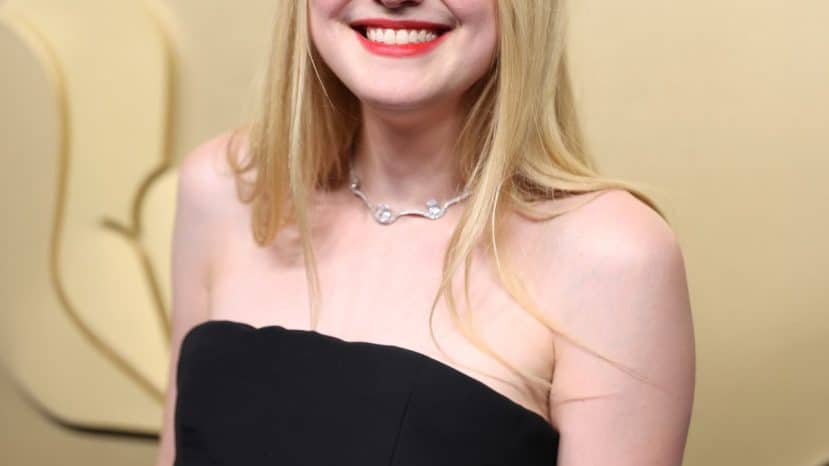 ParisSelectBook - Dakota Fanning en Swarovski Created Diamonds aux Emmy Awards
