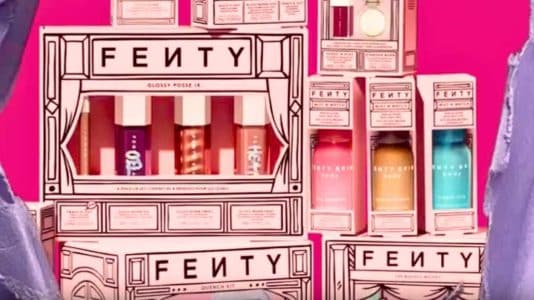 Fenty Beauty réunit maquillage, soin et cheveux pour les fêtes