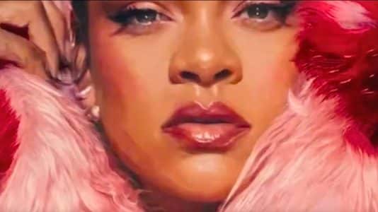 Fenty Beauty transforme la broderie Shu en portrait de Rihanna