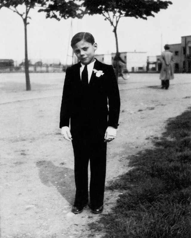 Giorgio Armani ressuscite une photo de 1942 pour sa collection EVOLUZIONE