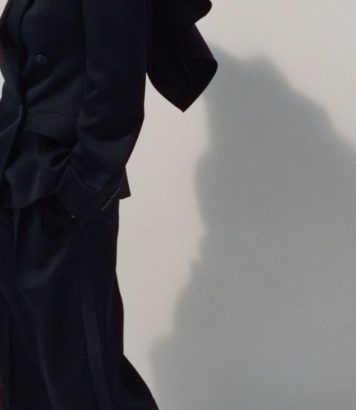 ParisSelectBook - Givenchy Hiver 2026 par Sarah Burton rigueur et structure