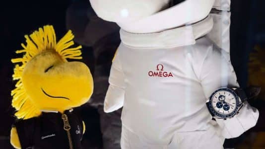 ParisSelectBook - La Speedmaster d'Omega s'invite à New York avec Snoopy