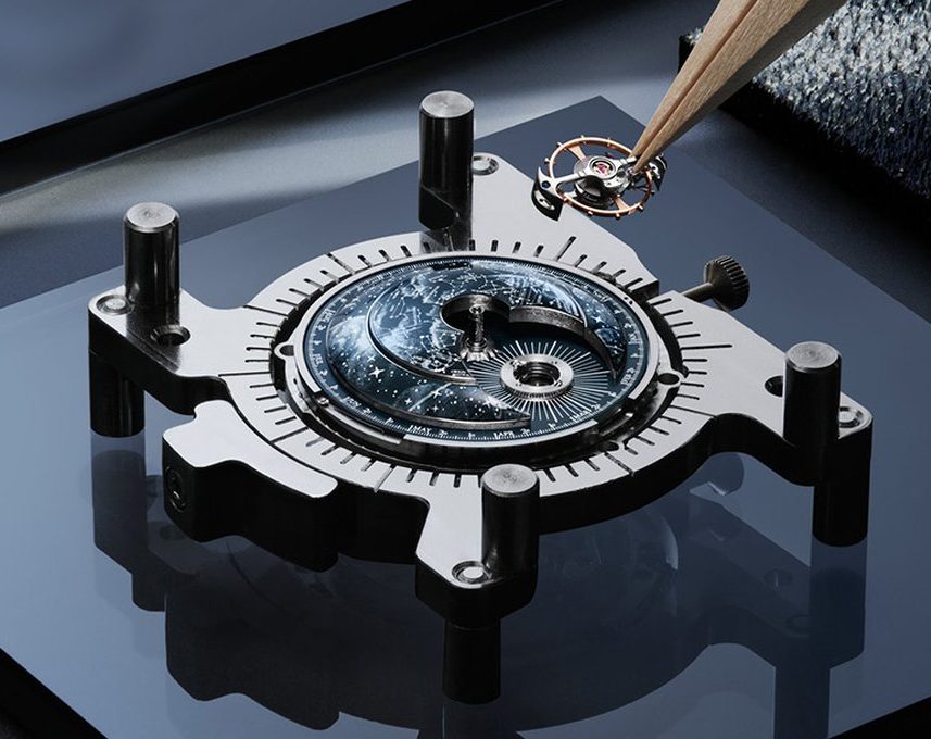 ParisSelectBook - Le Cosmotourbillon de Jaeger-LeCoultre relit le ciel nocturne