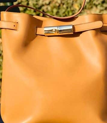 Le Smart Shoulder Bag de Longchamp et son fermoir bambou pour l'hiver