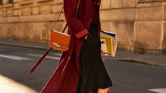 Longchamp joue la ceinture et le bambou pour son Smart Crossbody cet hiver