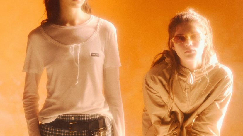 ParisSelectBook - Miu Miu joue le contraste en pop-up éphémères et en ligne
