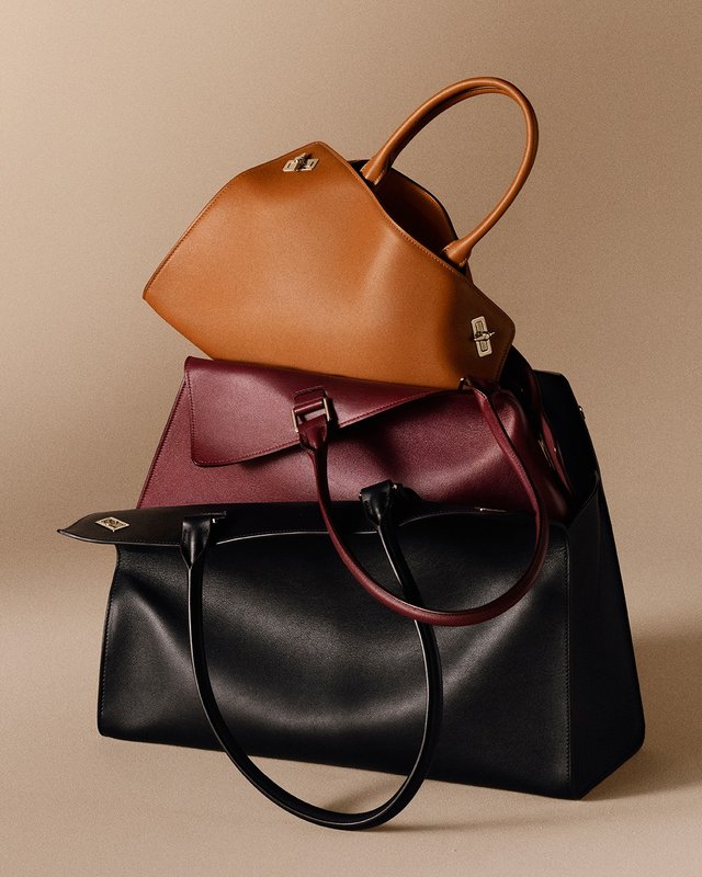 Noir, bordeaux, caramel, les sacs Clash de Cartier misent sur l'intemporel