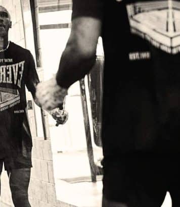 Off-White et Everlast signent une capsule boxe avec Conor Benn