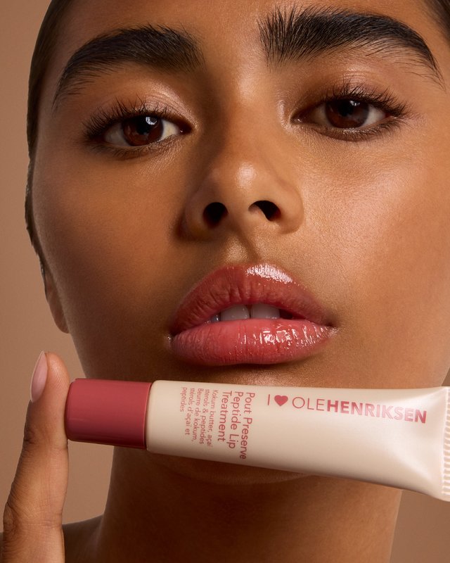 Ole Henriksen mise sur le chai latte pour séduire cet automne