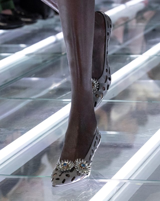Prada SS27 mise tout sur un seul vêtement décliné à l'infini