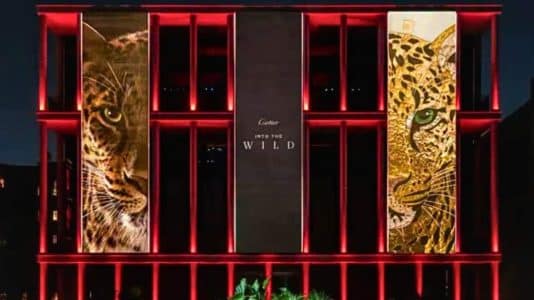 Shu Qi incarne la Panthère Cartier dans un événement à Shanghai