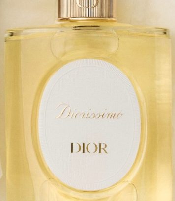 ParisSelectBook - Treize parfums des archives de Christian Dior dans un flacon de 1948