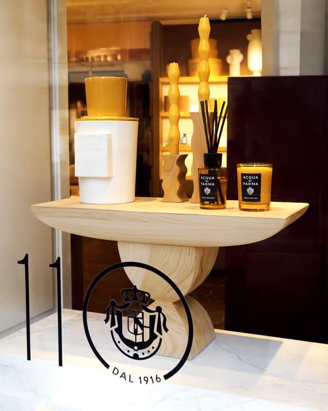 Trente jours d'infusion pour le nouveau parfum d'Acqua di Parma
