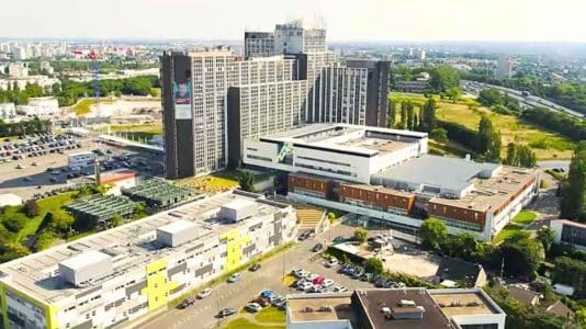 Trois hôpitaux de Paris dans le top mondial 2027 en cardiologie et oncologie