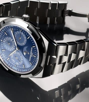 ParisSelectBook - Vacheron Constantin fait de l'azur un cadran calendrier perpétuel