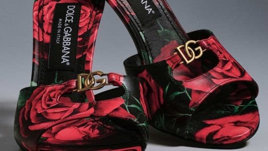 Velata, la collection Dolce & Gabbana entre noir absolu et rose rouge