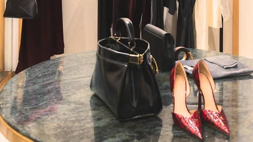 Victoria Beckham s'installe à la boutique du Bristol Paris