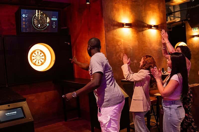 Shuffled, bar à fléchettes à Boom Boom Villette (Paris 19e)