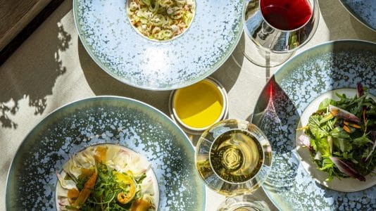 Pavyllon Paris célèbre la dolce vita avec une carte estivale italienne signée Yannick Alléno