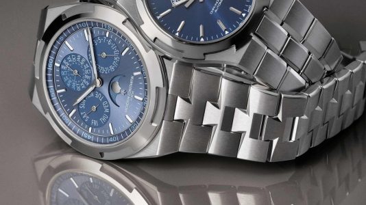ParisSelectBook - 200 montres Vacheron Constantin ultra-plates pour les trente ans de l'Overseas