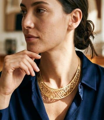 ParisSelectBook - APM Monaco signe des bijoux ajourés où la lumière traverse la matière