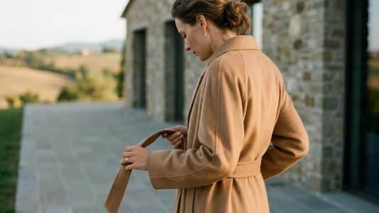 ParisSelectBook - Le manteau Ready de Max Mara qui s'adapte à toutes les silhouettes