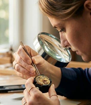 ParisSelectBook - 180 pièces dans 15 mm Blancpain réinvente la montre féminine